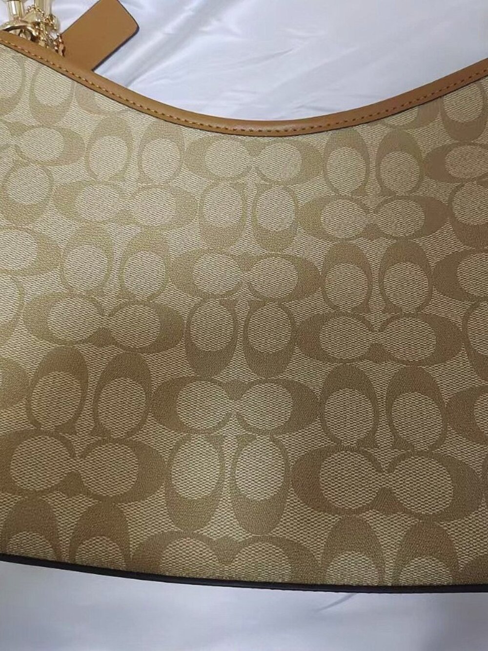 Classic Coach Hobo Bag in Beige Signature Canvas Tan Leather Trim - Picture 9 of 10